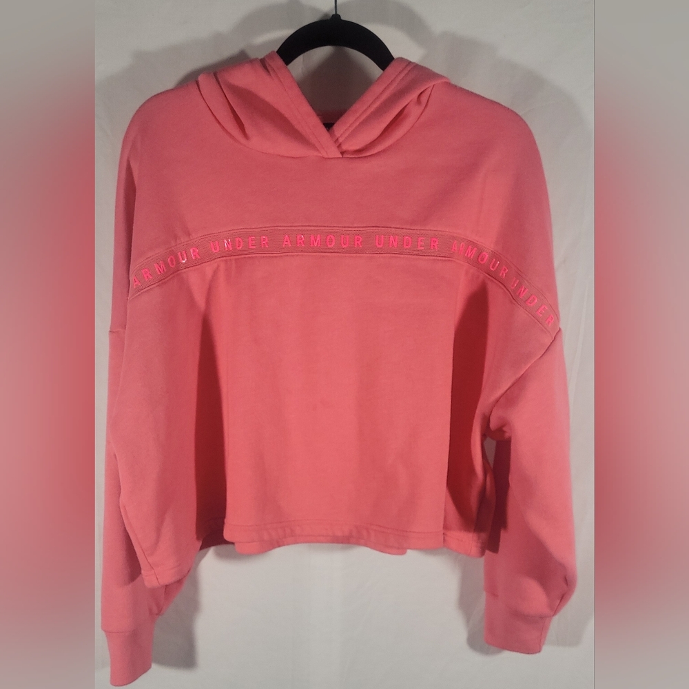 Under Armour Cropped loose fit hoodie. Women's size large. Color pink.